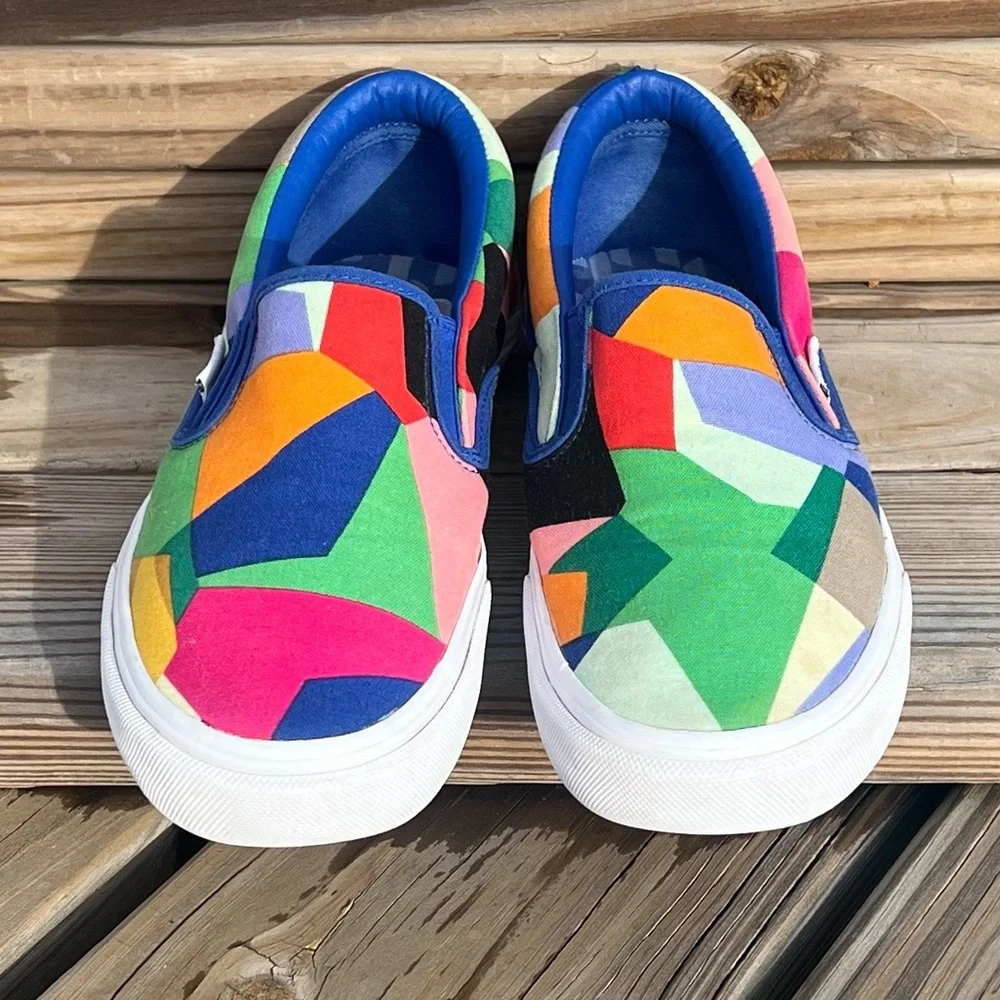 - Vera Bradley SZ 9 Kaleidoscope Sneakers! EUC!